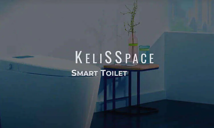 Sanita inteligente Keliss numa casa de banho de luz suave